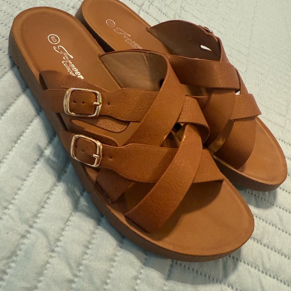 Brown sandals - Picture 2 of 5